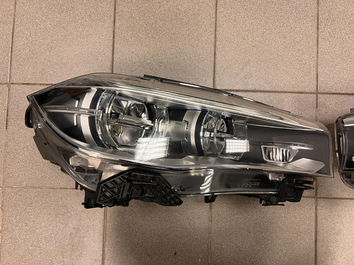 BMW X5 F15 X6 F16 Adaptive Full LED Headlights European 7214851 