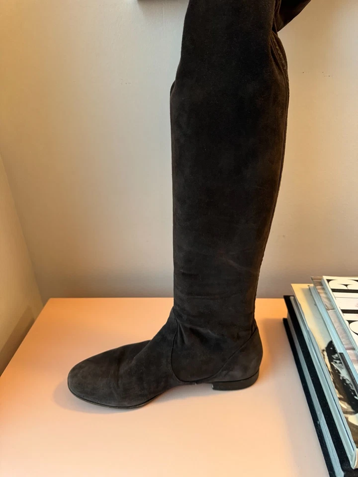 Botas planas Gianvito Rossi gris carbón sobre la rodilla, talla 39, Italia, originales $1850 Foto 4 de 4