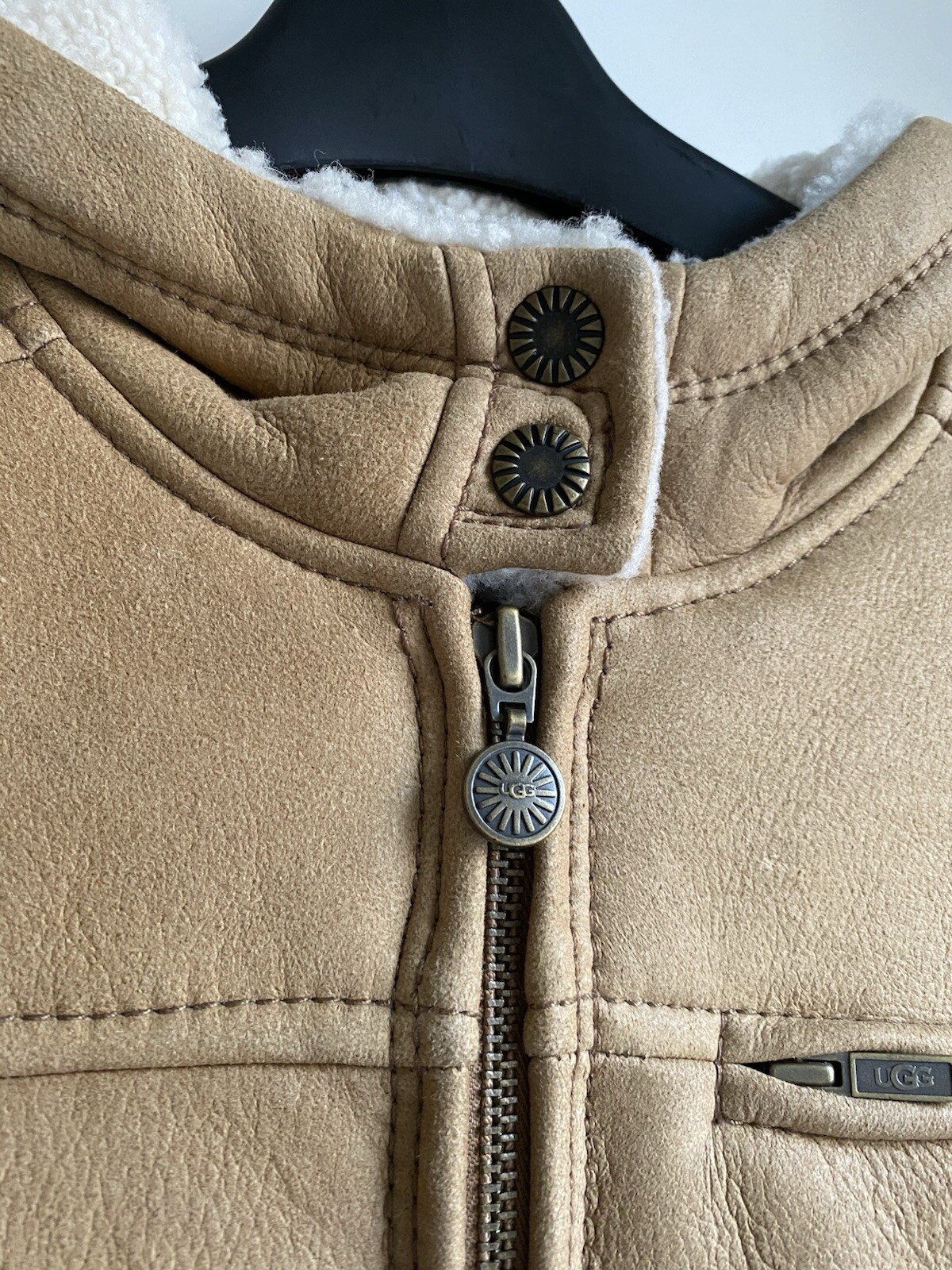 UGG Women's Hooded Lambskin Leather Bomber Jacket Thumb Holes Shearling Lined S image 6