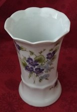 Eschenbach Porzellanvase Trichtervase Serie Bayreuth mit Veilchendekor