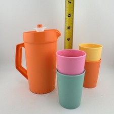 Tupperware Play Set Kids Set of 5 w/ Mini Tumblers Push Button Pitcher Unused