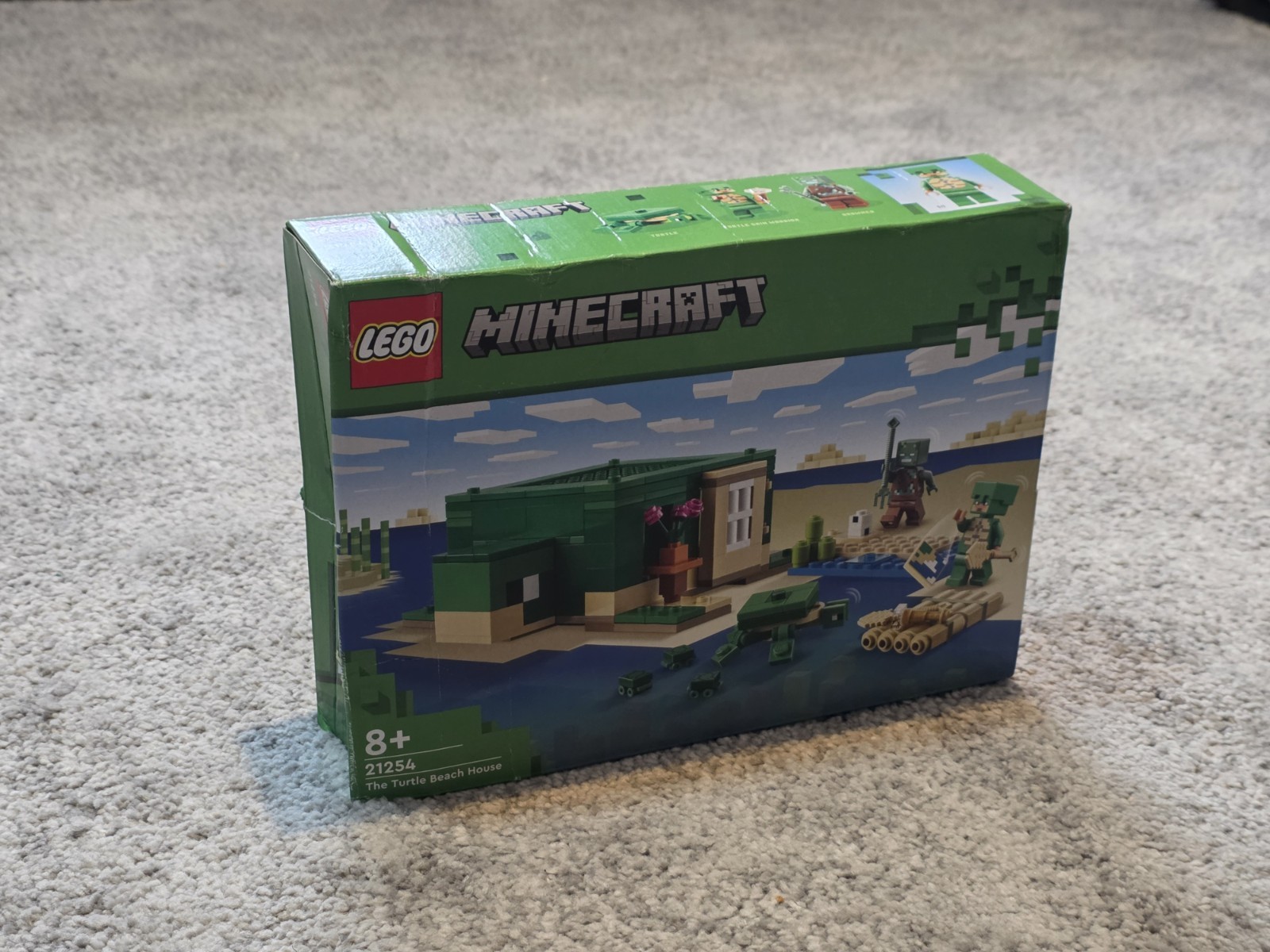 LEGO Minecraft: The Turtle Beach House (21254)