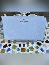 kate spade New York Lucy Medium Zip Wristlet