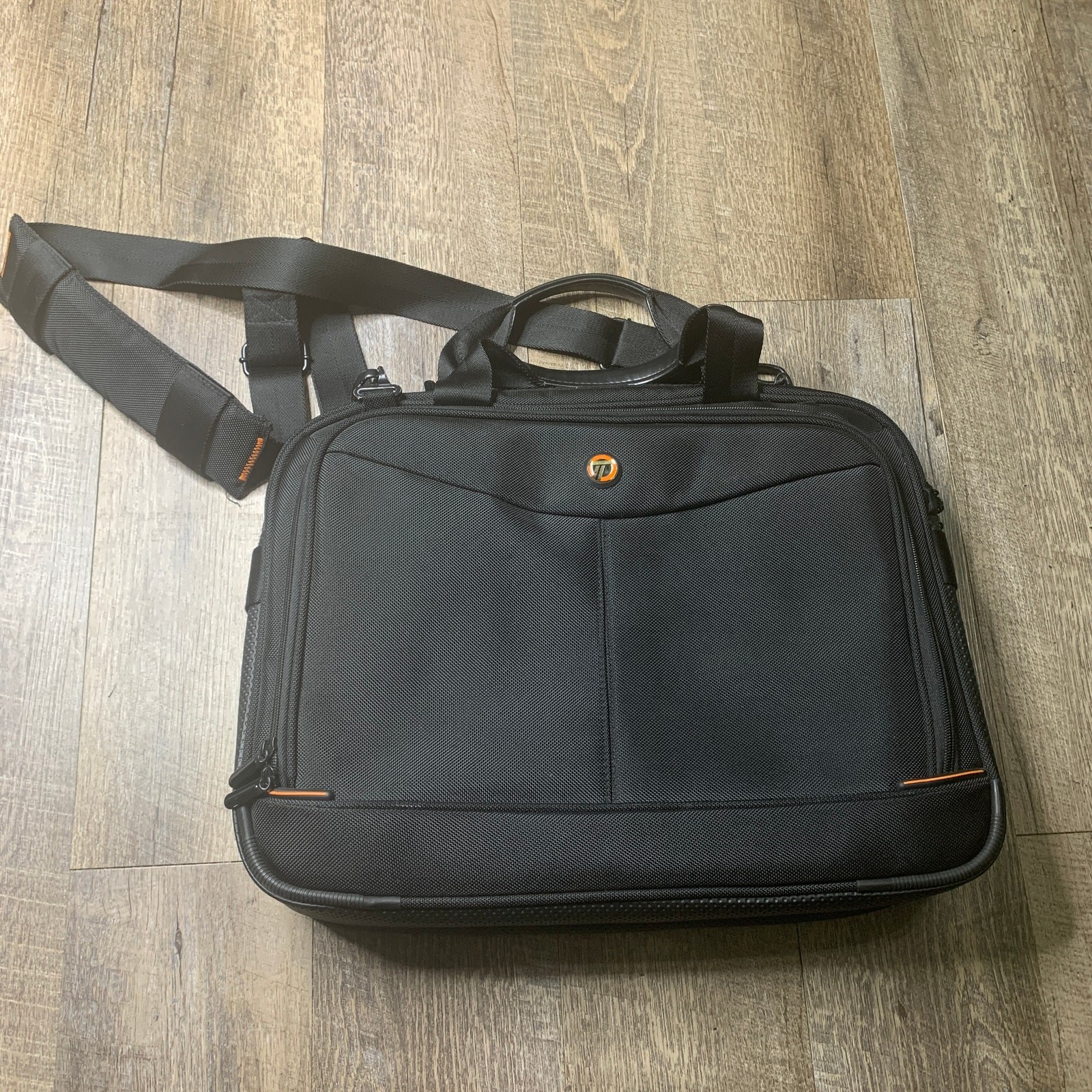 Targus Briefcase Laptop Bag Black Nylon Large Compartments Shoulder Strap Office