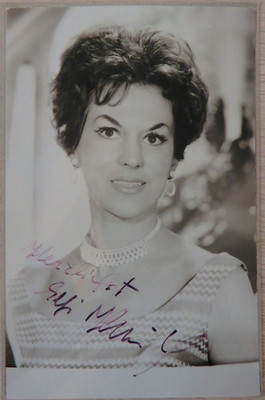 Autogramm deutsche Film und TV Schauspielerin Elfi Helfrich (124536)