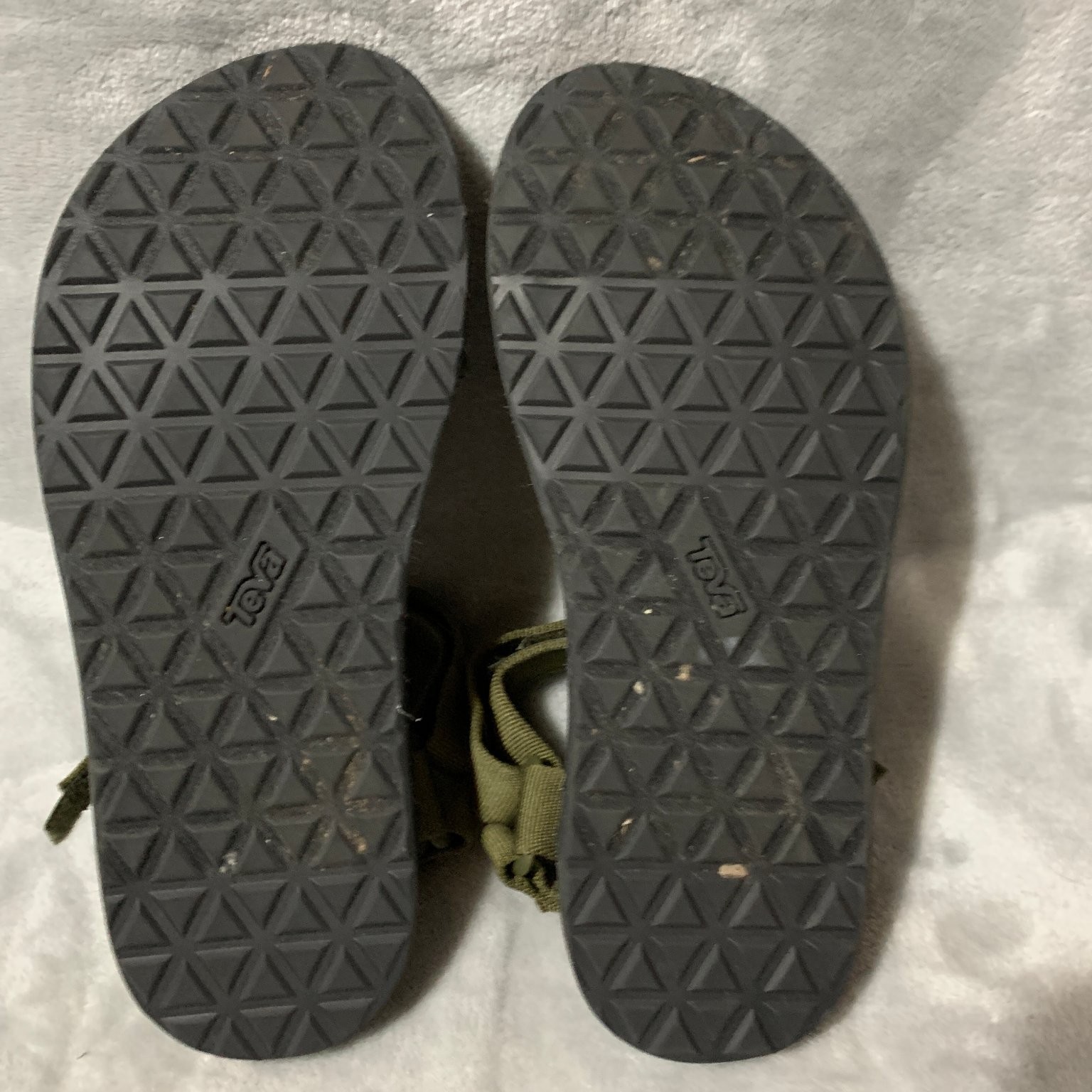Teva Sandals Men's Original Universal Olive Green Size 10 Adjustable Straps