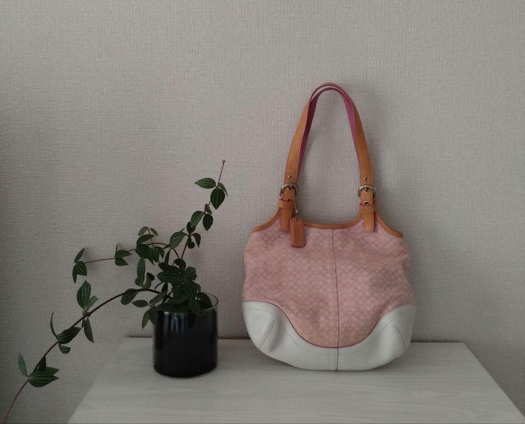 COACH handbag 28t