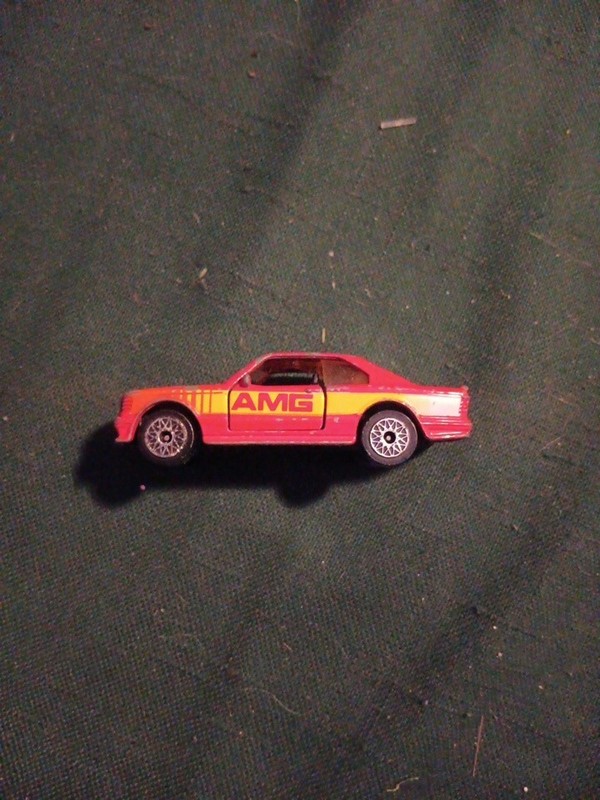 Matchbox Superfast Mercedes SEC AMG Red Yellow Vintage 1984 Metal Open Doors