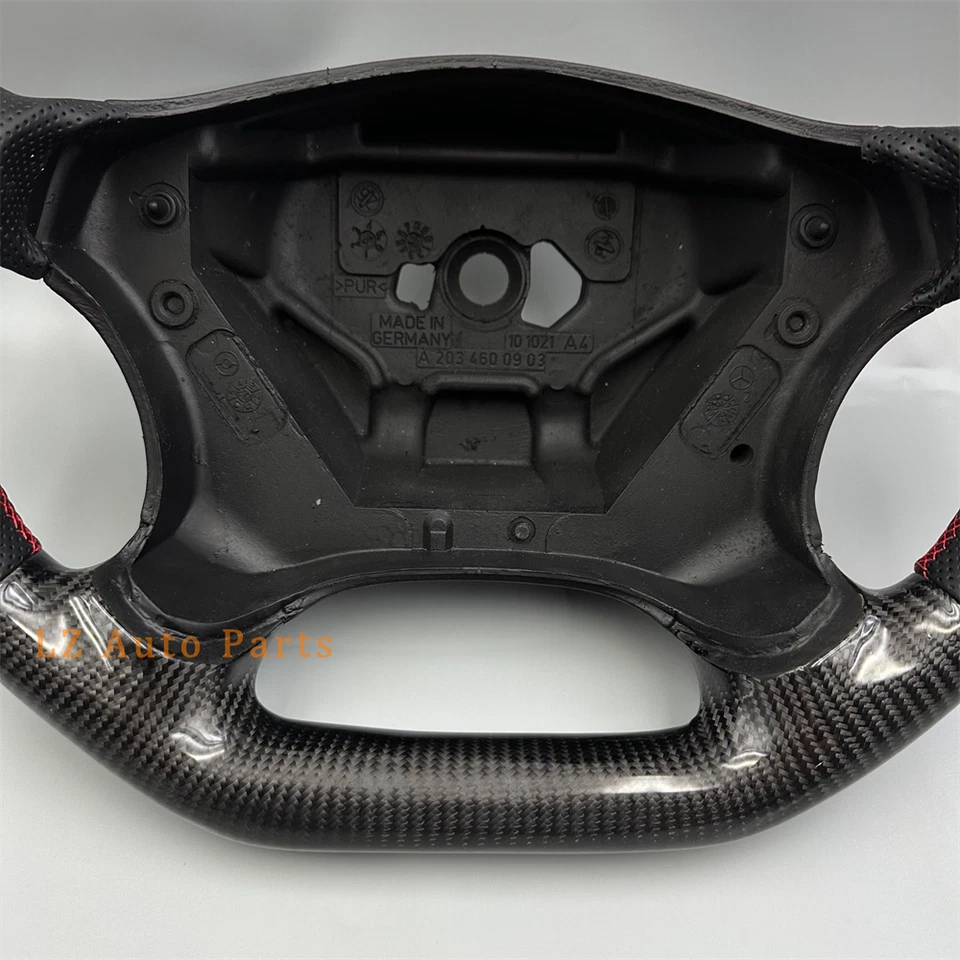 Rueda personalizada de fibra de carbono de cuero negro para Mercedes-Benz W203C32 AMG 2001-2006 Foto 3 de 4