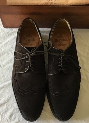New w Box BERWICK 1707 Superbuck Cafe Suede Derby Brogues UK9.5