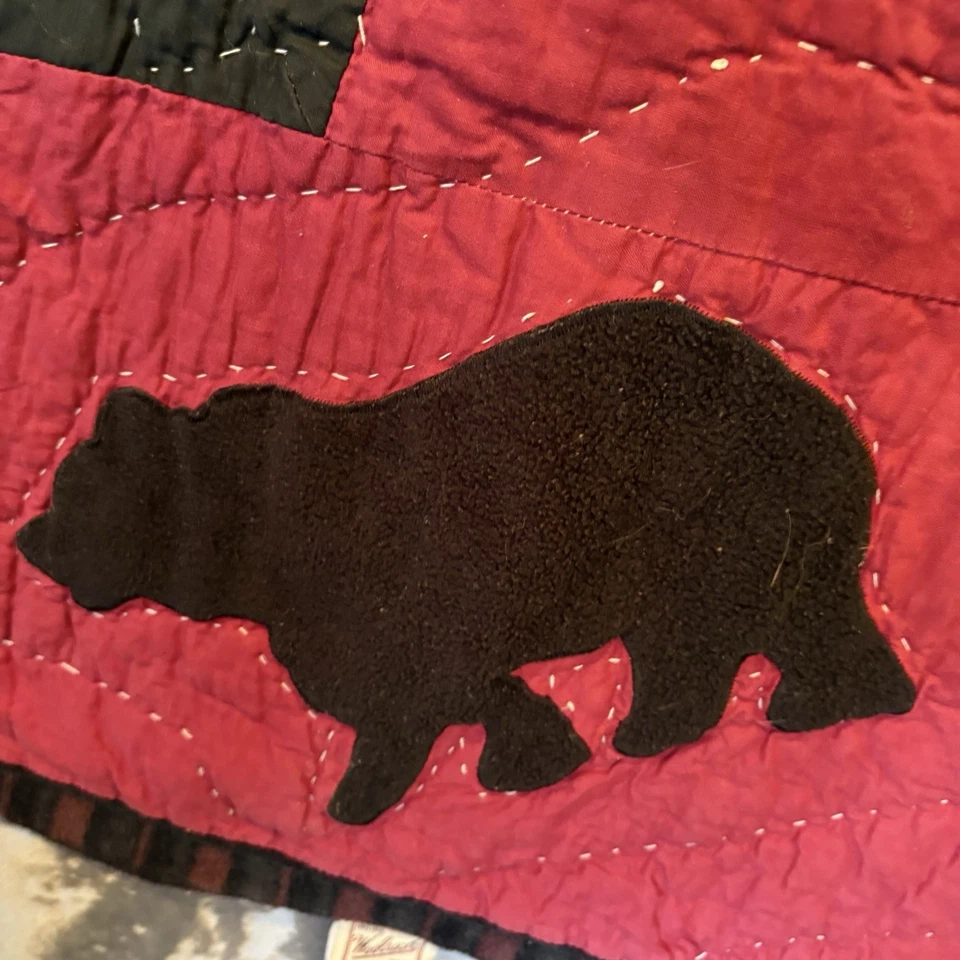 VTG Woolrich Black Bear Quilt Double Queen Size 88x86" Red Plaid Cabin Rustic - Image 2 of 4