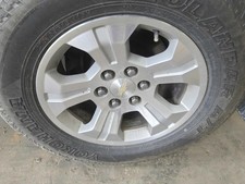 Used Wheel Fits 2018 Chevrolet Silverado 1500 Pickup 18x8-12 5 Spoke Single Na