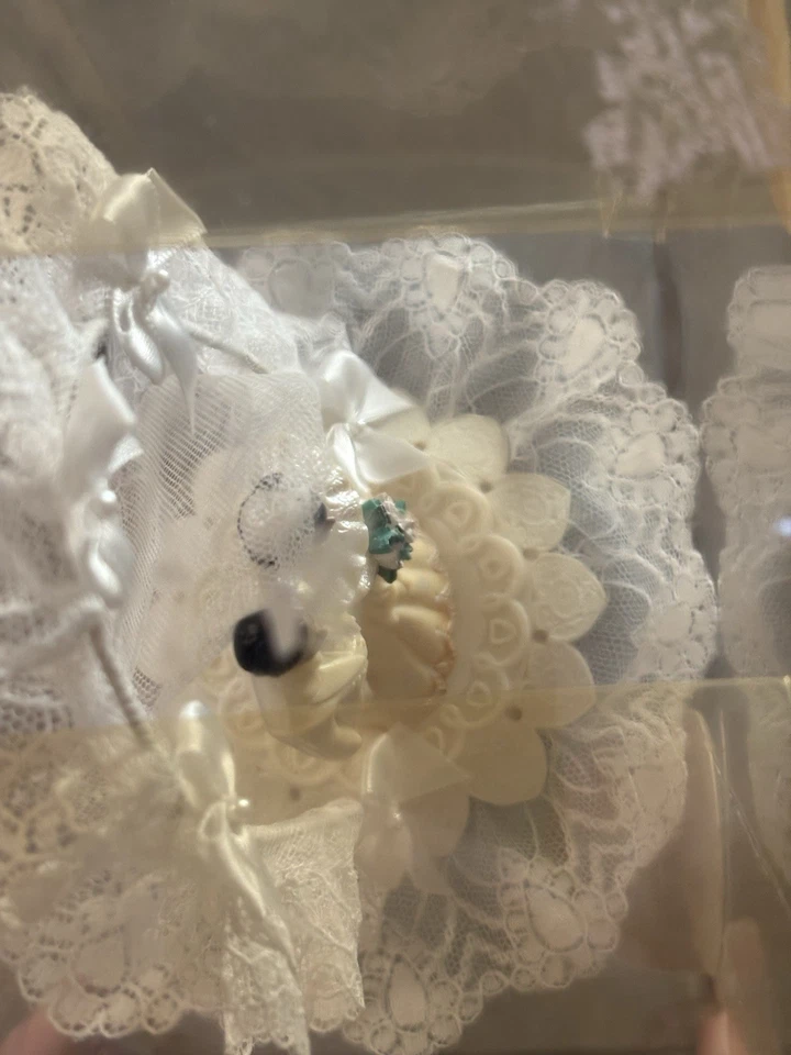 Topper de pastel de boda Wilton 1993 vintage tono de piel marrón pelo negro Ellen Williams Foto 4 de 4