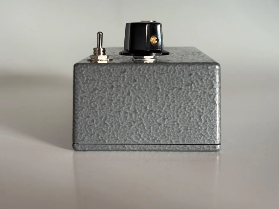 Analogman Beano Boost Pedal Mint with Box and Paperwork - Image 4 of 4