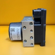 Refurbished ABS Brake Pump Module 2003 - 2004 Jaguar XJ8 S-Type | 2W93-2C219-BC