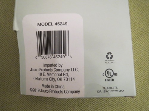 Jasco Gray & White Braided Extension Cord 8-feet 3 Outlets, Grounded - Picture 5 of 7