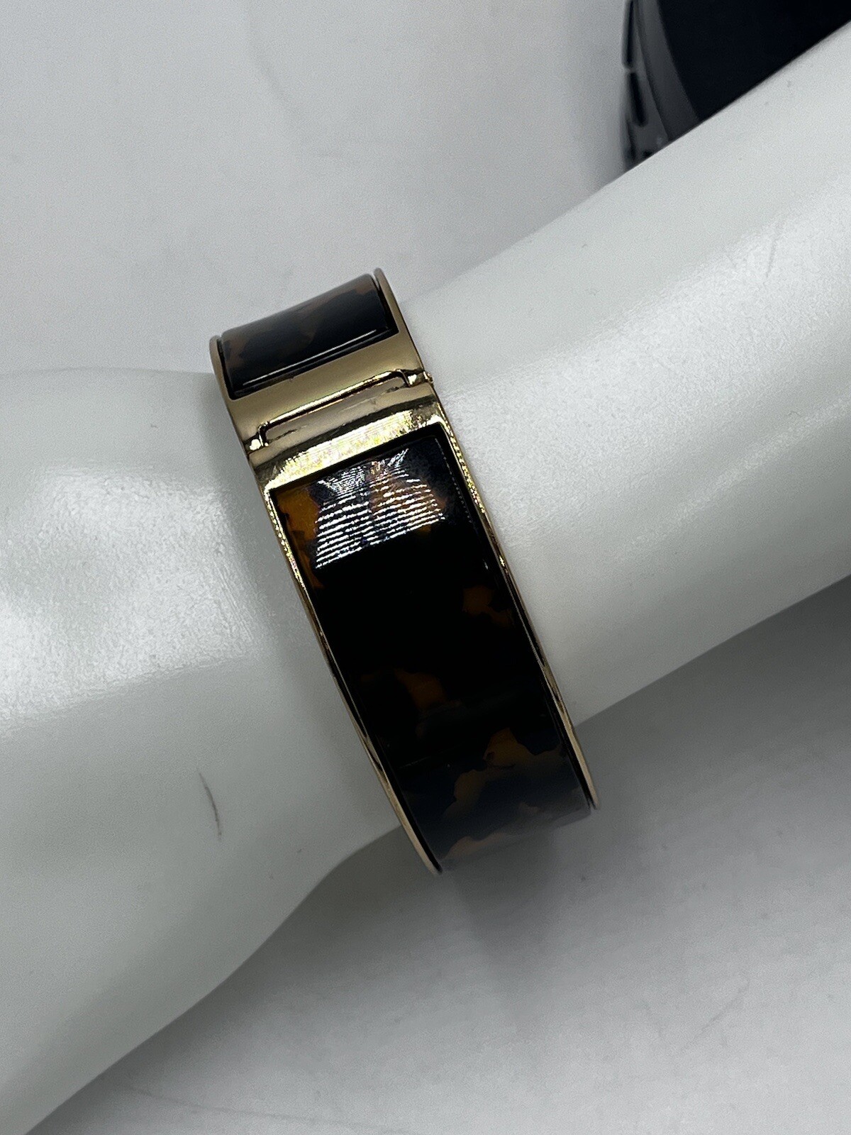 J Crew Hinged Acetate Bangle Statement Bracelet T… - image 4