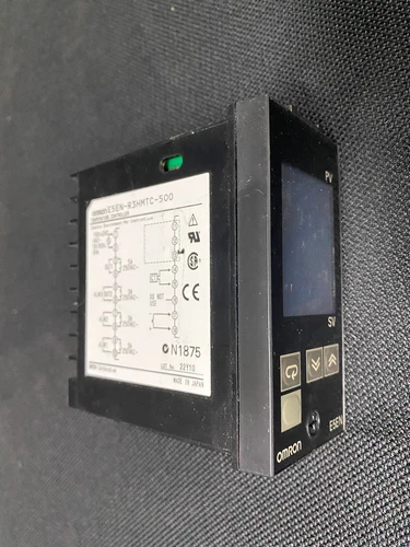 E5EN-R3HMTC-500 OMRON TEMPERATURE CONTROLLER