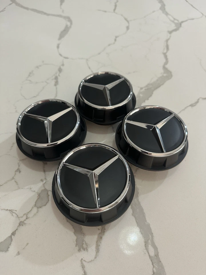 Tapacubos centrales cromados negros atornillables 4 piezas Mercedes Benz C63s E63s CLS63s AMG 60mm Foto 3 de 4