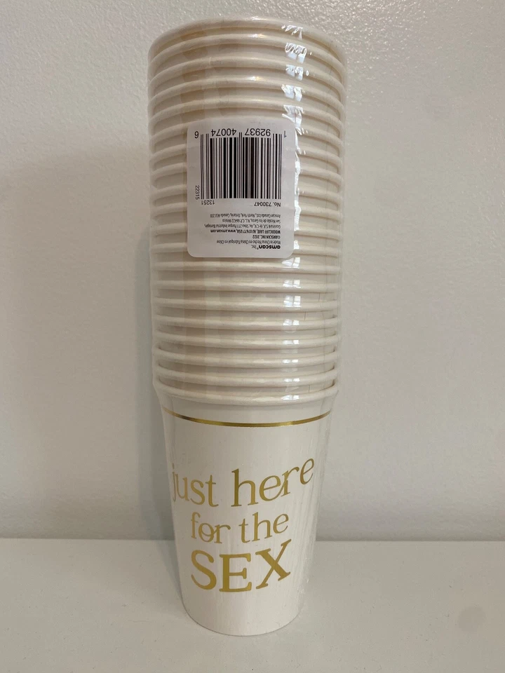 Tazas de fiesta Amscan "Just Here for the sex" - blancas con detalles dorados, 20pk Foto 2 de 2