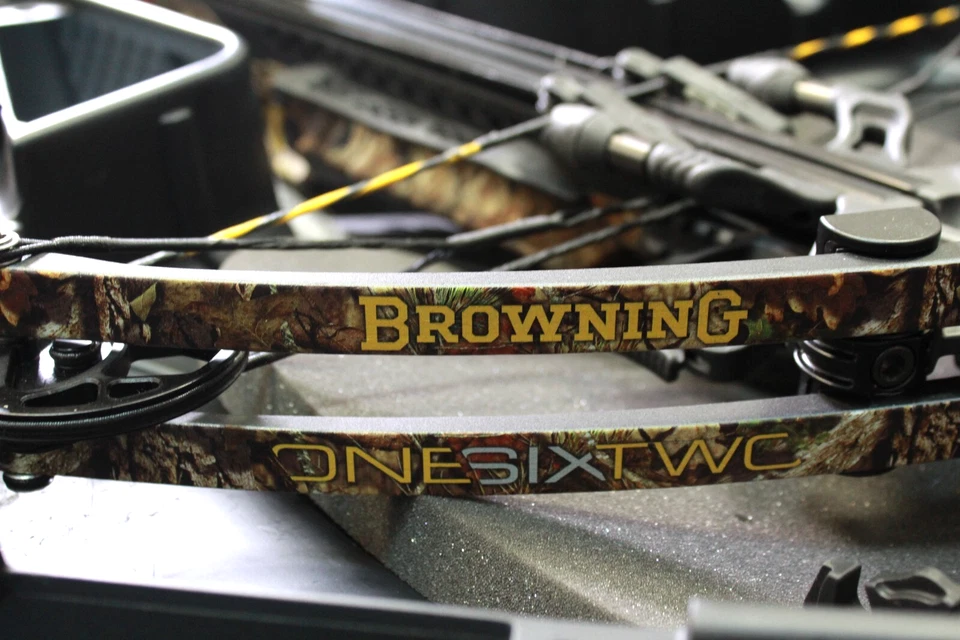 Paquete de ballesta Browning Zero 7 con mira telescópica 1,5-5x Realtree Max-5 camuflaje Foto 2 de 4