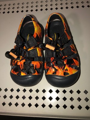 infant water shoes size 4