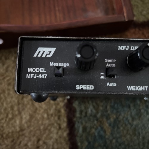 MFJ-447 DELUXE ELECTRONIC KEYER WITH MEMORY Mint (1E) - Photo 7/7