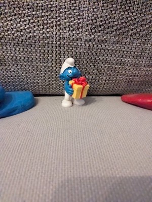 1x Smurf with gift Smurfs, smurfs (F005)