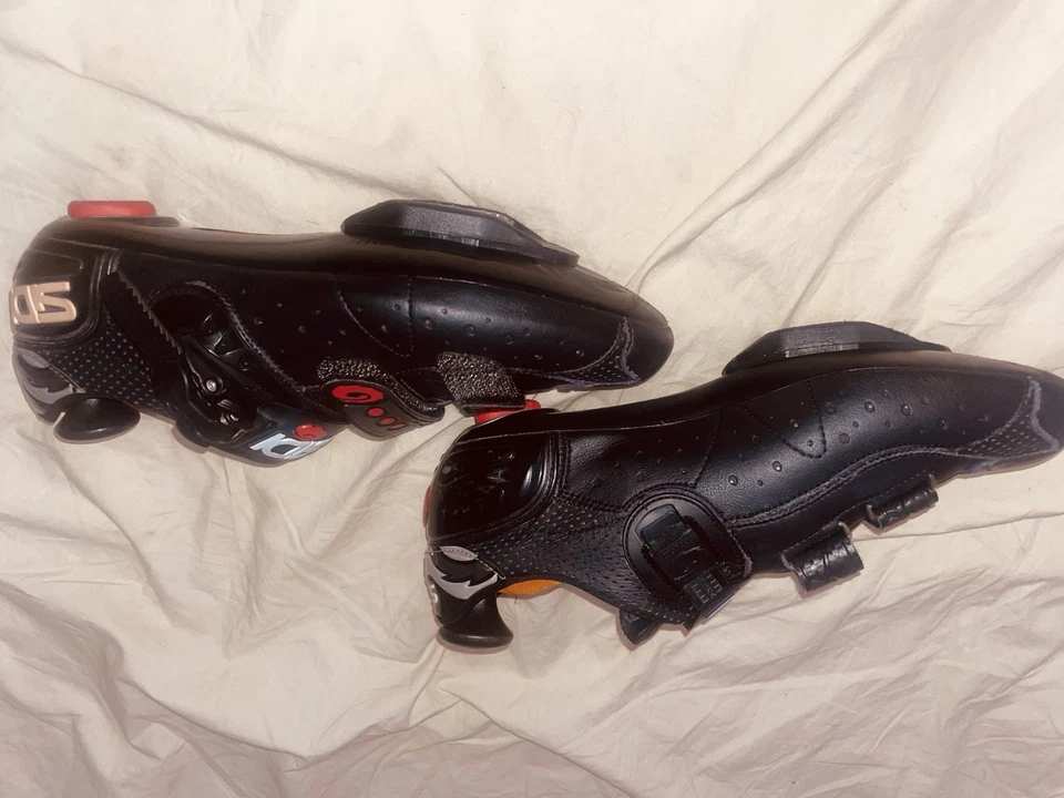 Дорожные велосипедные туфли Sidi черные с регулируемыми ремнями - Изображение 2 из 4