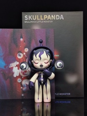 Authentic Skullpanda Monster Heir Limited Edition Figure Toy 12.5