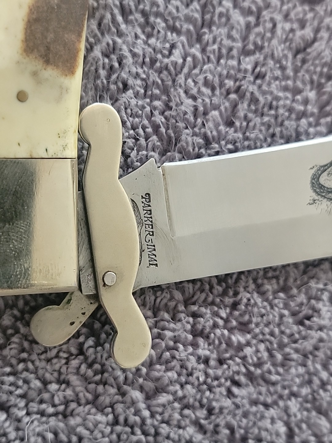 Parker Cutlery Japan 1982 Model K419 Safety Folder Knife Burnt Bone Stag Mint