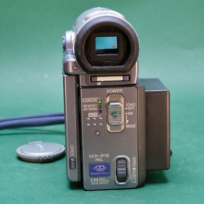 Sony PAL MicroMV Handycam Camcorder DCR-IP7E Y2k nostalgic dcr