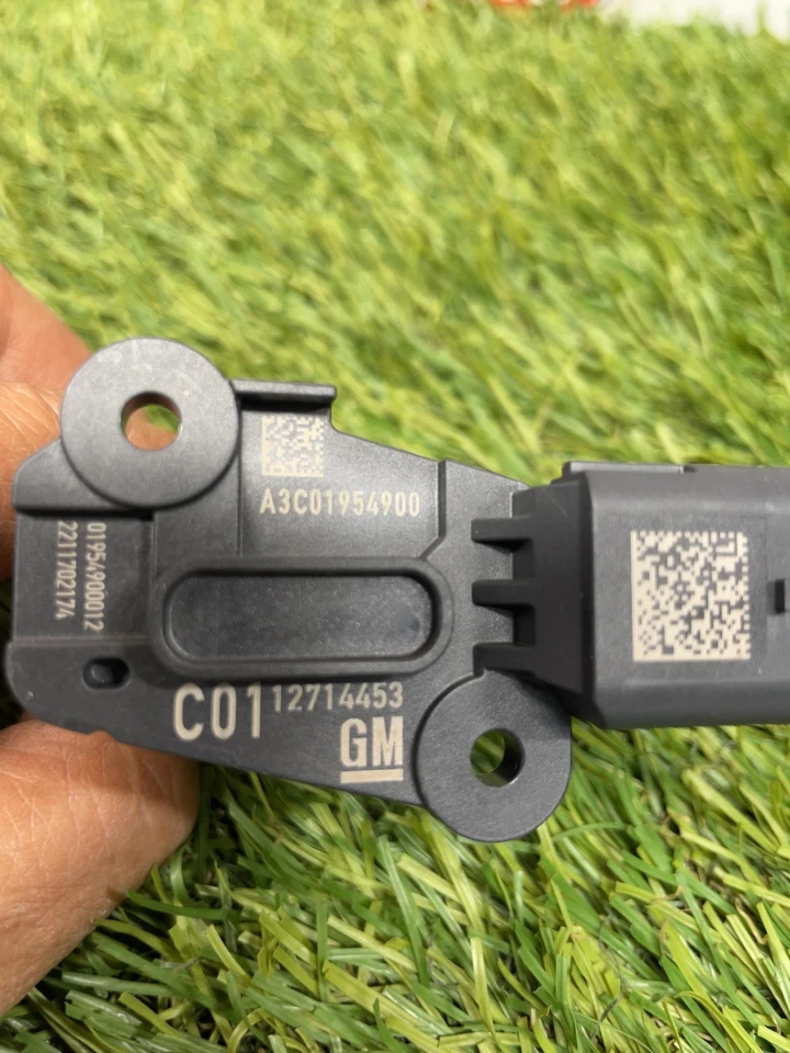 ✅ Medidor de flujo de admisión de aire GMC CANYON 2024 PN:12714453 OEM Foto 4 de 4