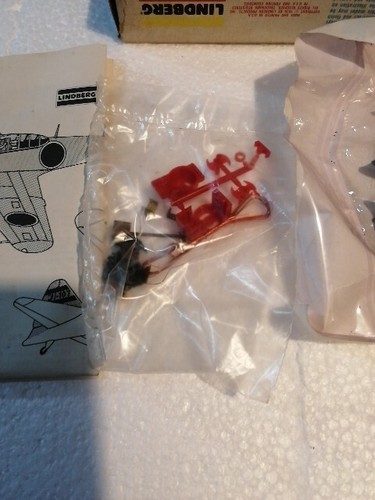 LINDBERG 1:48 Scale MITSUBISHI A6M ZERO Plastic Model Kit MOTORIZED - Foto 9 di 15