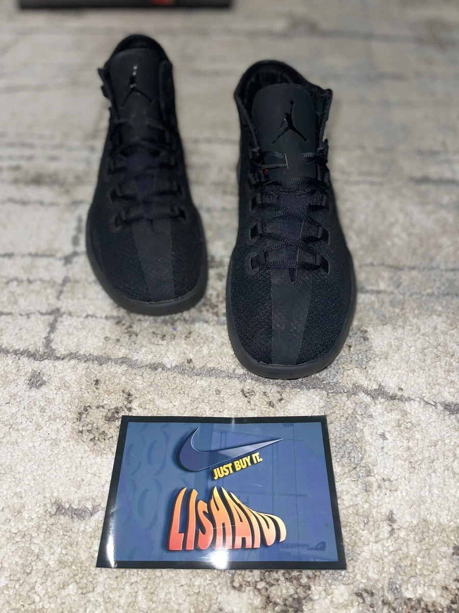 Jordan reveal triple clearance black