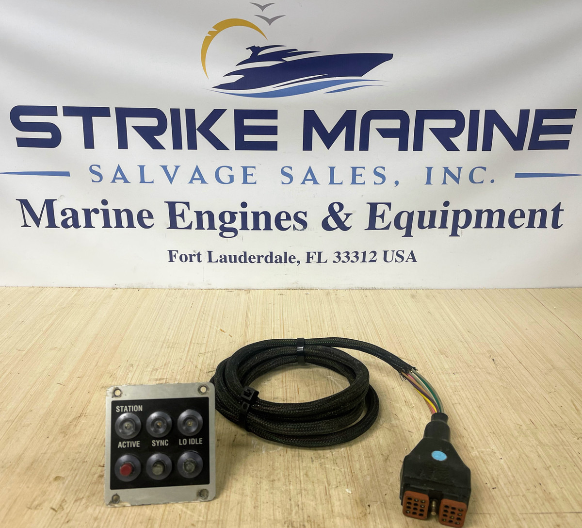 Detroit Diesel 23506933 / 23512579 , 3 Button Control Panel DDEC 2  