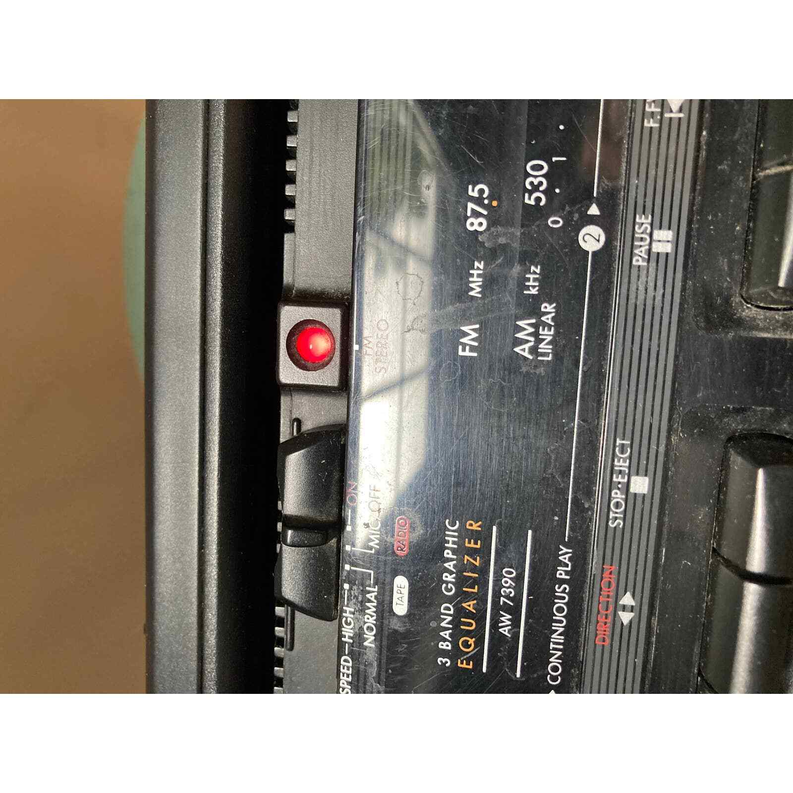 vintage 1980s BOOMBOX magnavox TAPE player Cassette deck tape deck working