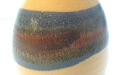 HANDMADE Pottery Vase Tan with Colorful Iridescent accents 5.5" tall. - Picture 8 of 10