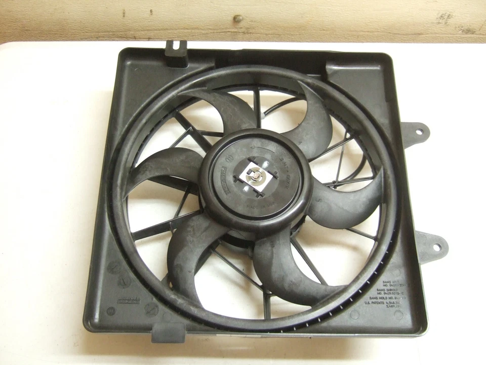 VENTILADOR RADIADOR MAZDA 626-1998 1999 2.0 2.5 FSD715025B HECHO EN EE. UU. Foto 2 de 4