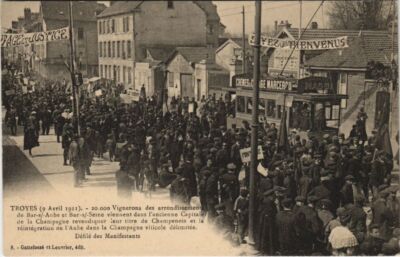 CPA TROYES Manif des Vignerons 1911 le parade (928016)