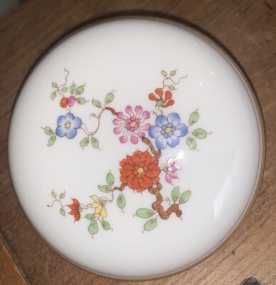 VTG Wien Floral Trinket Box Dish Augarten Austria 3 7/8 Diam Round 1.5 T Flowers