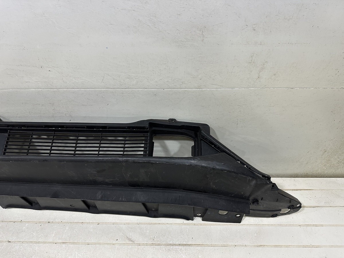 2019 - 2021 Honda Insight Front Lower Grille Assembly 71102