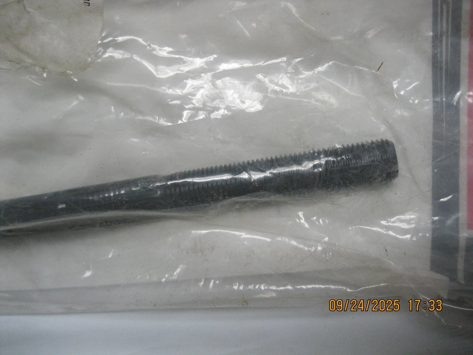 Steering Tie Rod End Motorcraft MEOE-12 1F1Z-3280-AA Foto 3 de 4