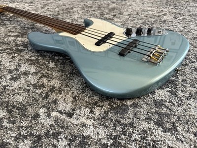 Fender Standard Jazz Bass 2002 MIM Agave Blue Rosewood FB 4-String