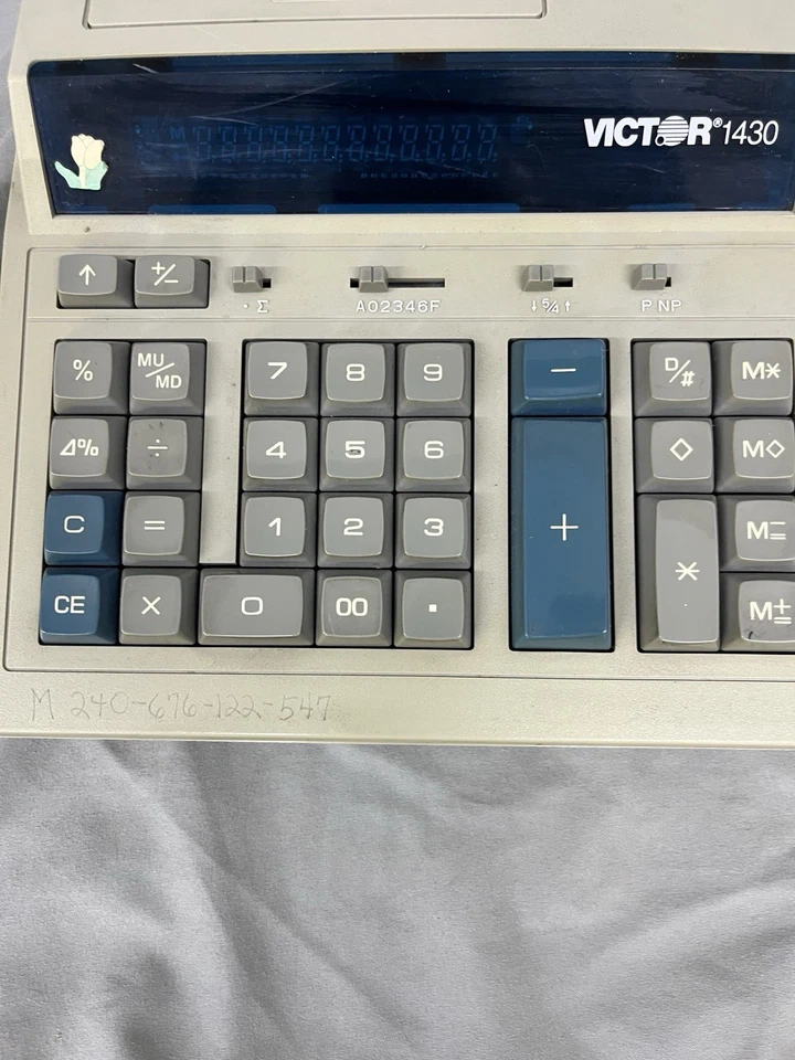 VICTOR 1430 10-DIGIT DISPLAY PRINTER FULL SIZE COMMERICIAL KEYBOARD OAL 8-1/8" - Image 3 of 4