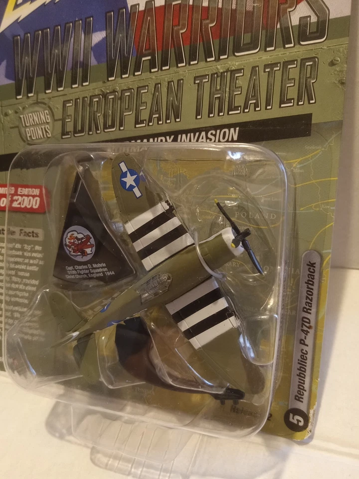 Johnny Lightning WWII Warriors Republic P-47D Razorback European Theater Ver B - Image 2 of 3