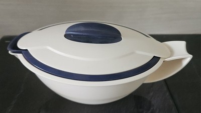Tupperware Thermo-Duo Sauciere 550 ml / 400ml, beige/dunkelblau mit Soßenlöffel
