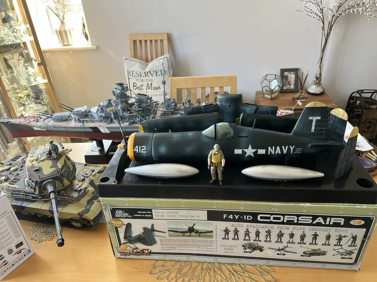 21st century toys 1/18 F4Y-1D Corsair Fighter Airplane 21st