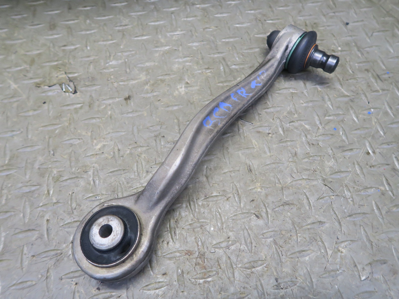 2006-2012 BENTLEY CONTINENTAL FLYING SPUR FRONT RIGHT UPPER CONTROL ARM SET OF 2