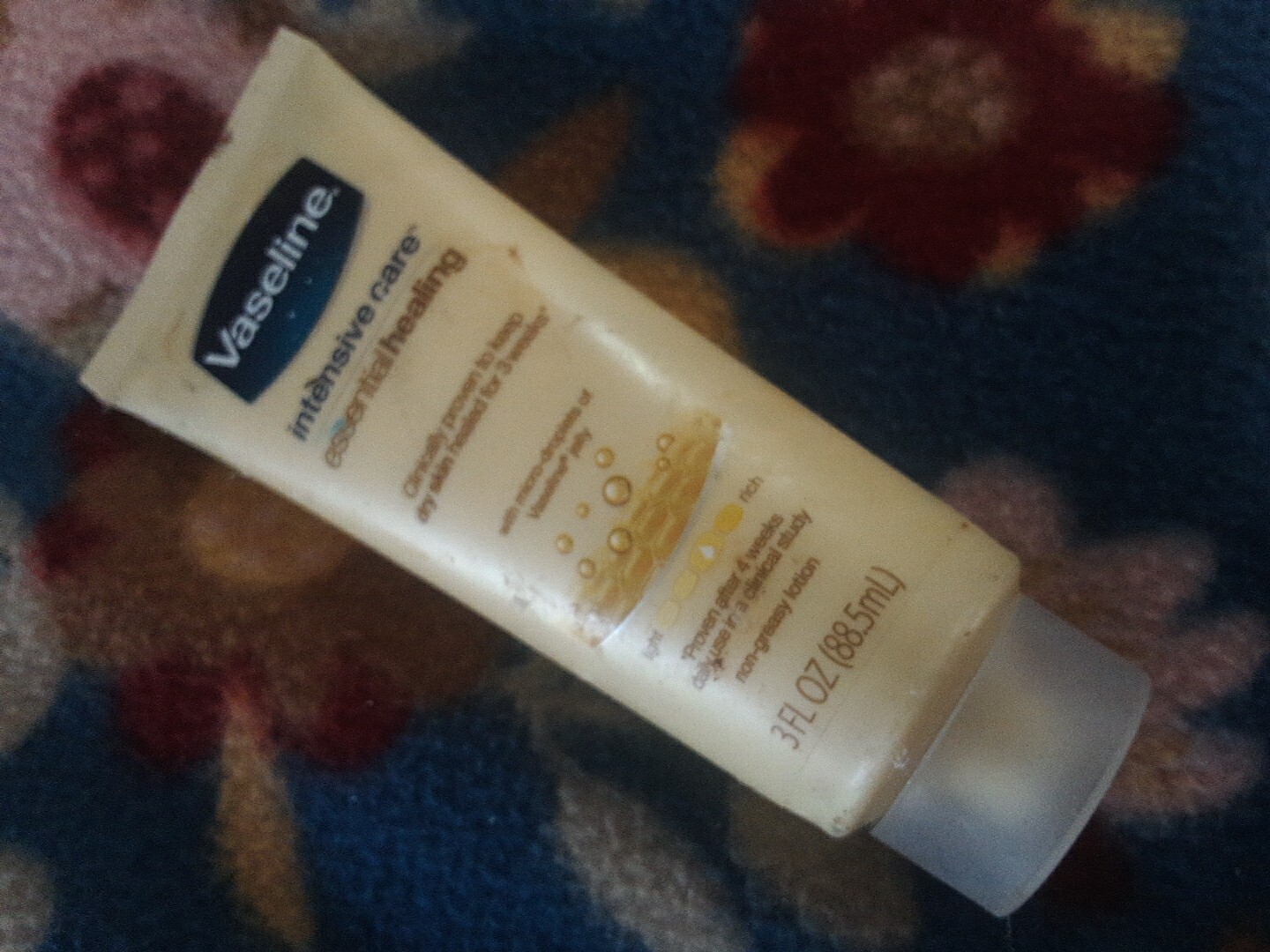 Vaseline Intensive Care Essential Healing Lotion 3 Oz for Dry Skin Relief